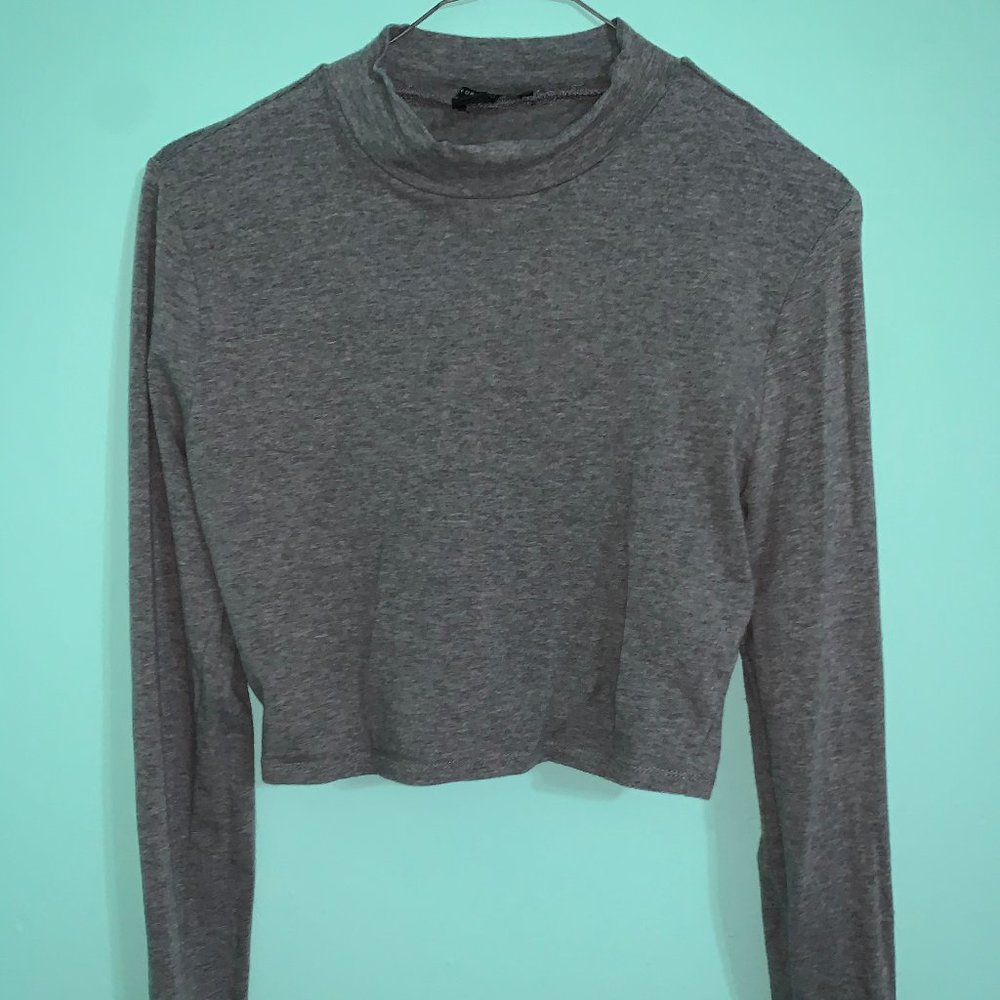 Forever 21 Crop long sleeve shirt